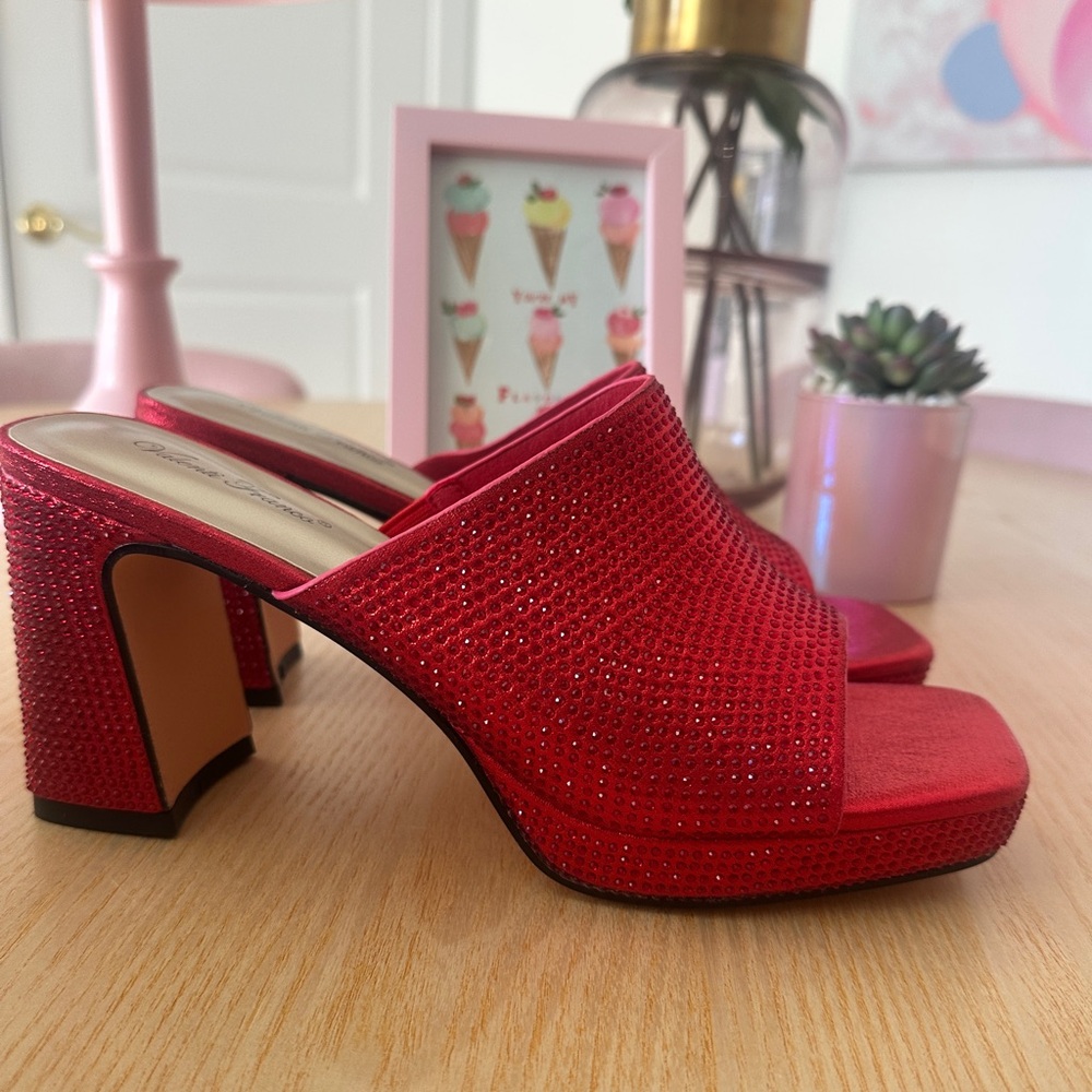 Valenti Franco Elegant Red Women's Heels